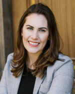 Caitlin Titus Headshot
